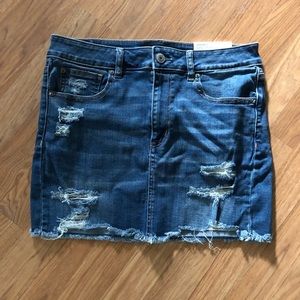NWT American Eagle Super Stretch Hi-Rise Distressed Mini Jean Skirt
